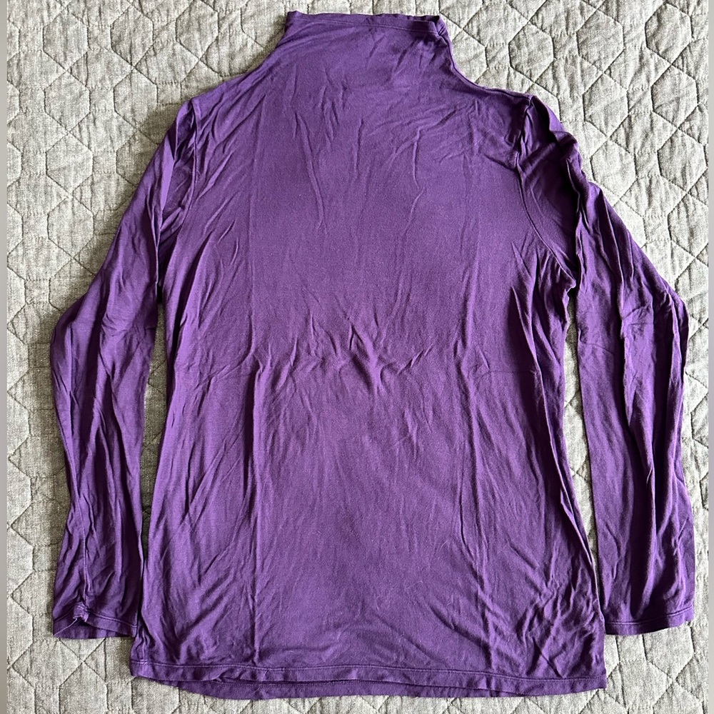 EUC Liz Claiborne purple mock-neck long-sleeved T-shirt - size L